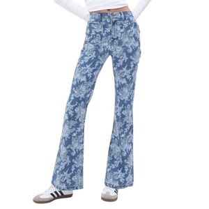 GAP × Loveshackfancy '70s Flare High Rise
Floral Jeans size 25